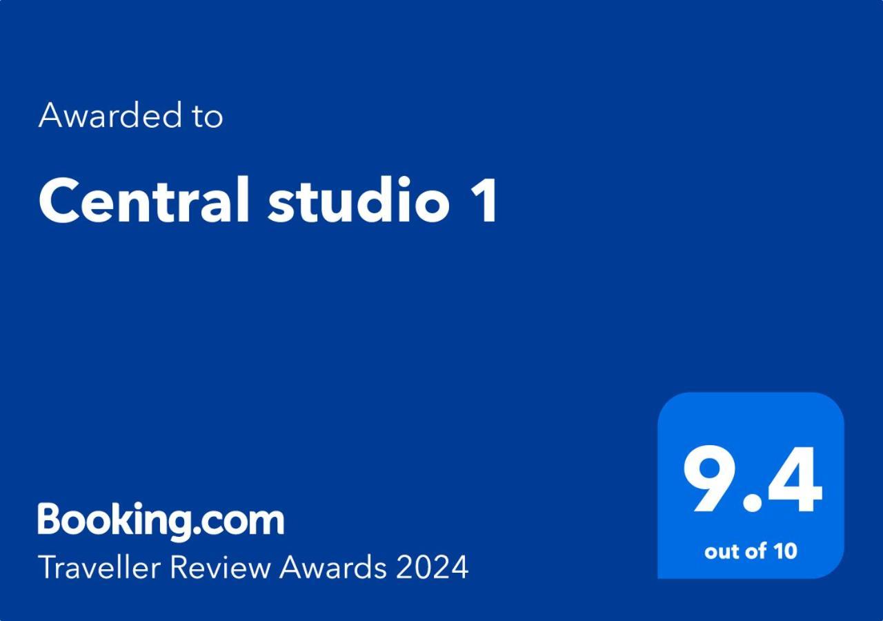 Central Studio 1 Burgasz Kültér fotó
